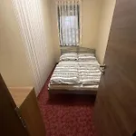 Gratisz Πανσιόν