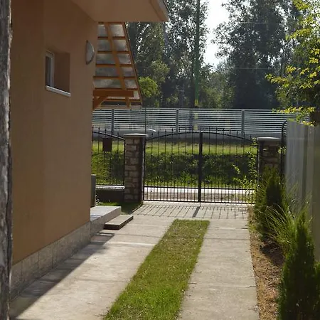 Gratisz Guest house *